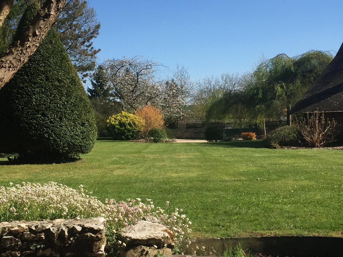 Le Puits D'Angle Bed & Breakfast Thibivillers Eksteriør bilde